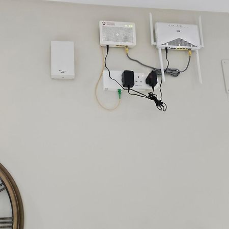 الشقق الفاخرة Modern Apartments Of 3 Bedrooms 5 Minutes To Haram Medine Dış mekan fotoğraf