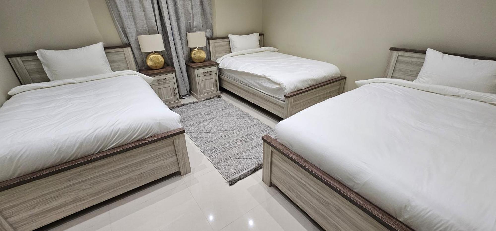 الشقق الفاخرة Modern Apartments Of 3 Bedrooms 5 Minutes To Haram Medine Dış mekan fotoğraf