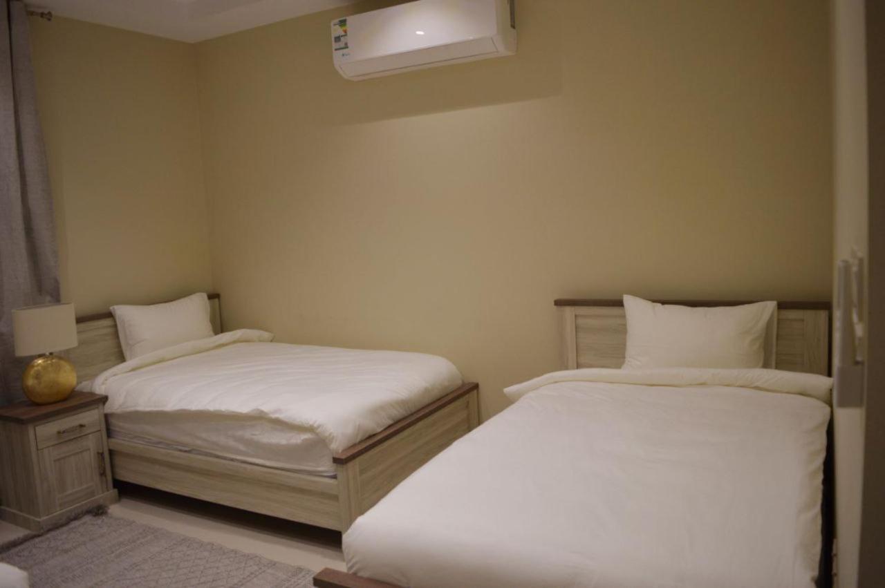 الشقق الفاخرة Modern Apartments Of 3 Bedrooms 5 Minutes To Haram Medine Dış mekan fotoğraf