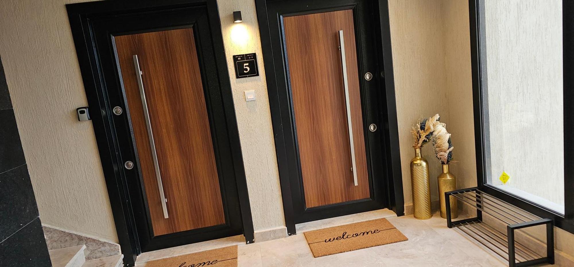 الشقق الفاخرة Modern Apartments Of 3 Bedrooms 5 Minutes To Haram Medine Dış mekan fotoğraf