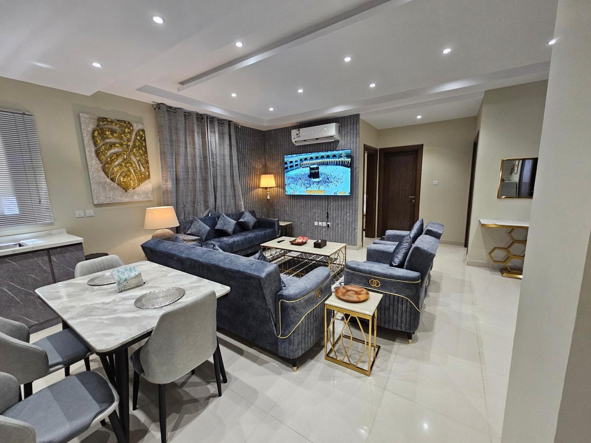 الشقق الفاخرة Modern Apartments Of 3 Bedrooms 5 Minutes To Haram Medine Dış mekan fotoğraf